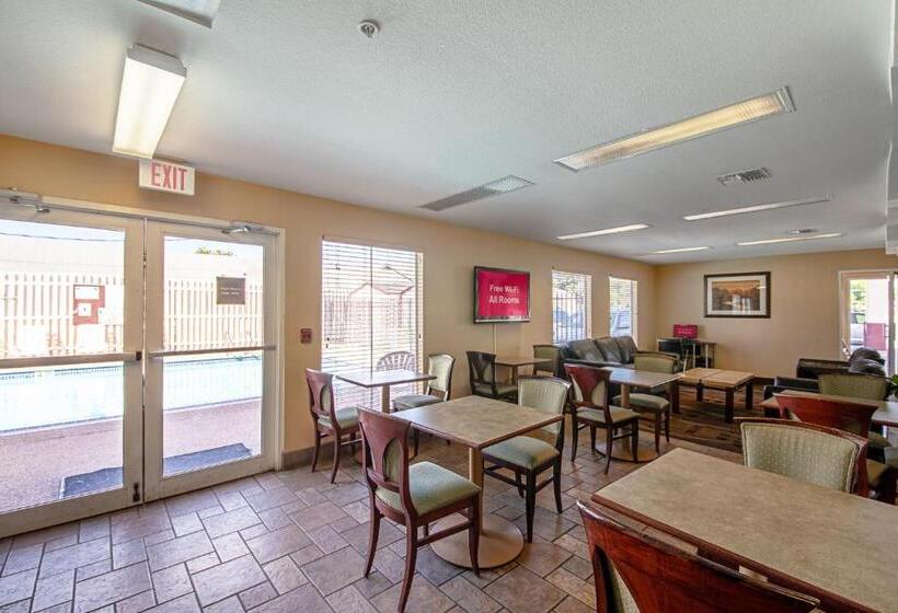 Отель Red Roof Inn San Marcos