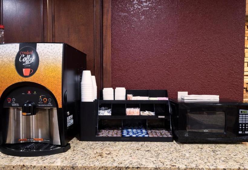 בית מלון כפרי Augusta West