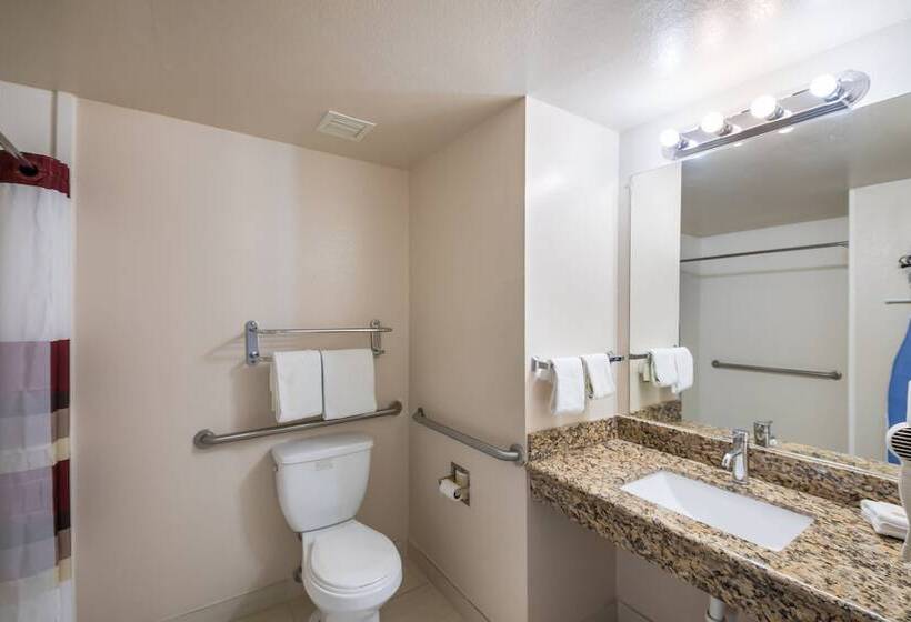 בית מלון כפרי Red Roof Inn & Suites Austin East Manor