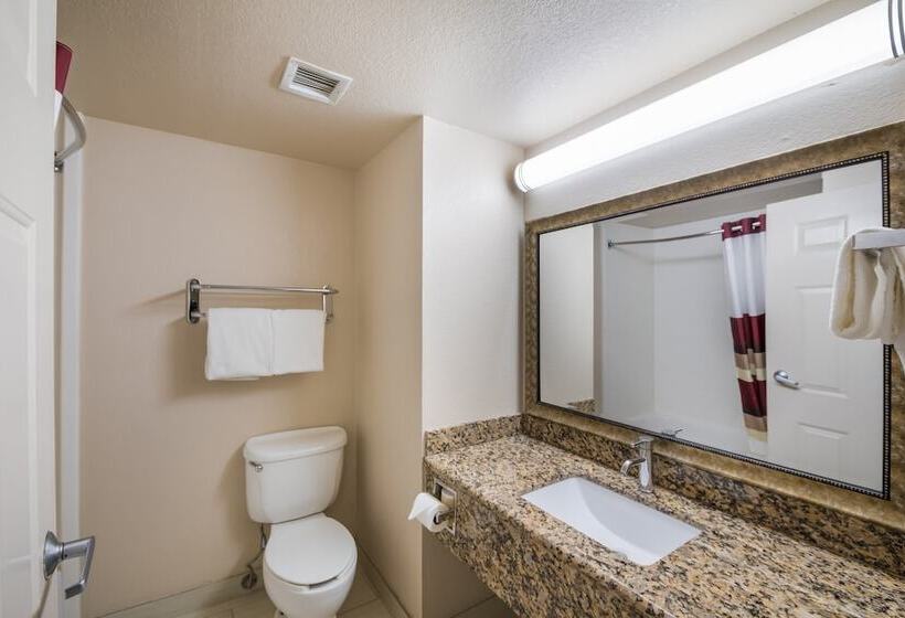 בית מלון כפרי Red Roof Inn & Suites Austin East Manor