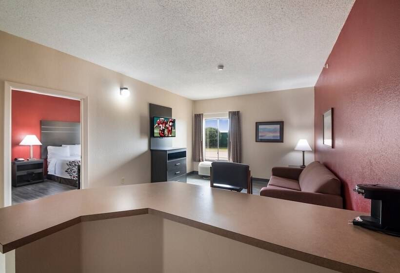 בית מלון כפרי Red Roof Inn & Suites Austin East Manor