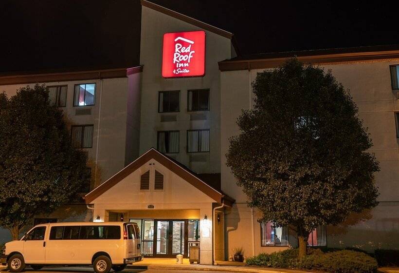 ホテル Red Roof Inn & Suites Indianapolis Airport