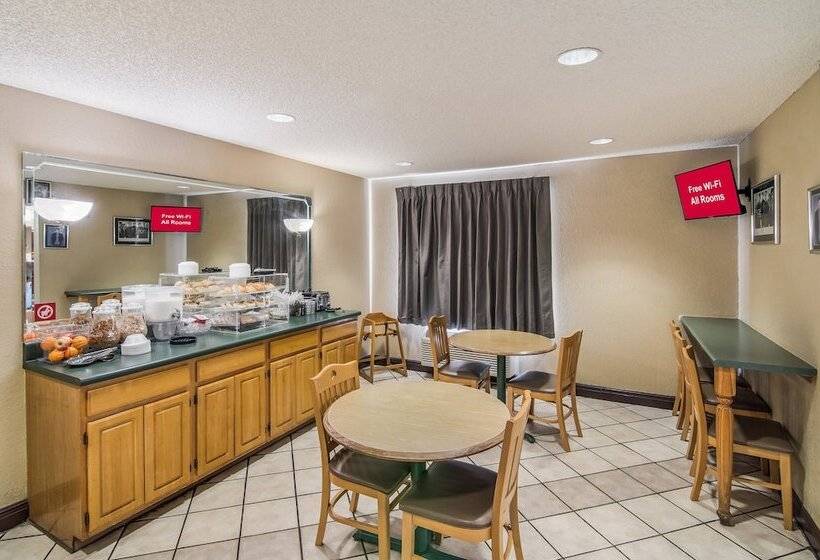 فندق Red Roof Inn & Suites Pensacola East   Milton