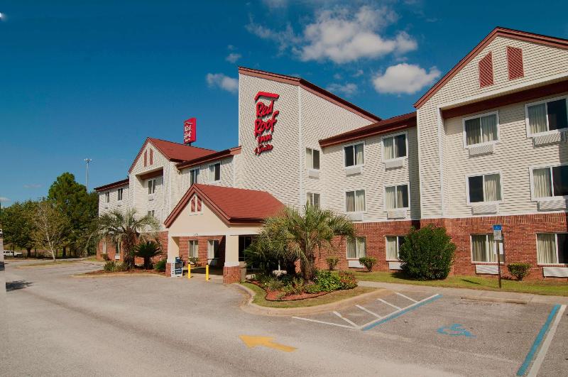 فندق Red Roof Inn & Suites Pensacola East   Milton