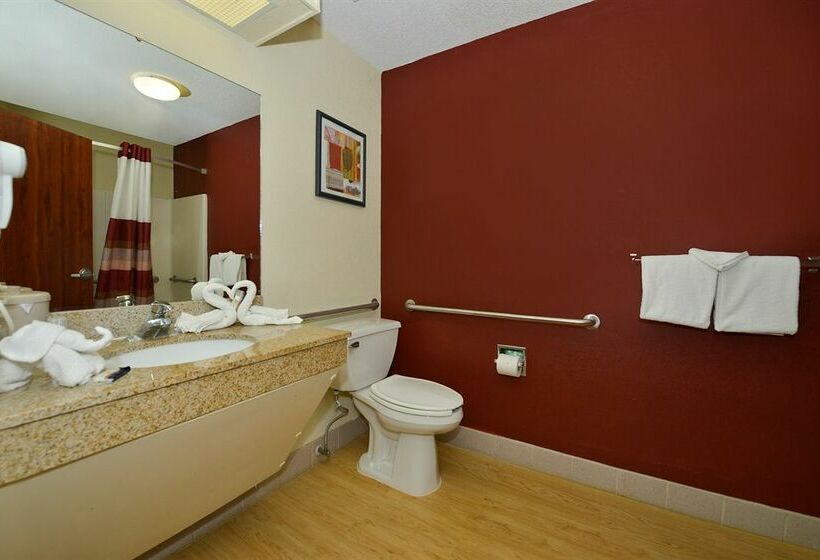 בית מלון כפרי Red Roof Inn & Suites Savannah Gateway