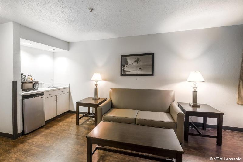 فندق Red Roof Inn & Suites Savannah Airport