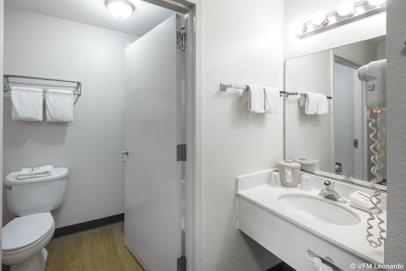 فندق Red Roof Inn & Suites Savannah Airport