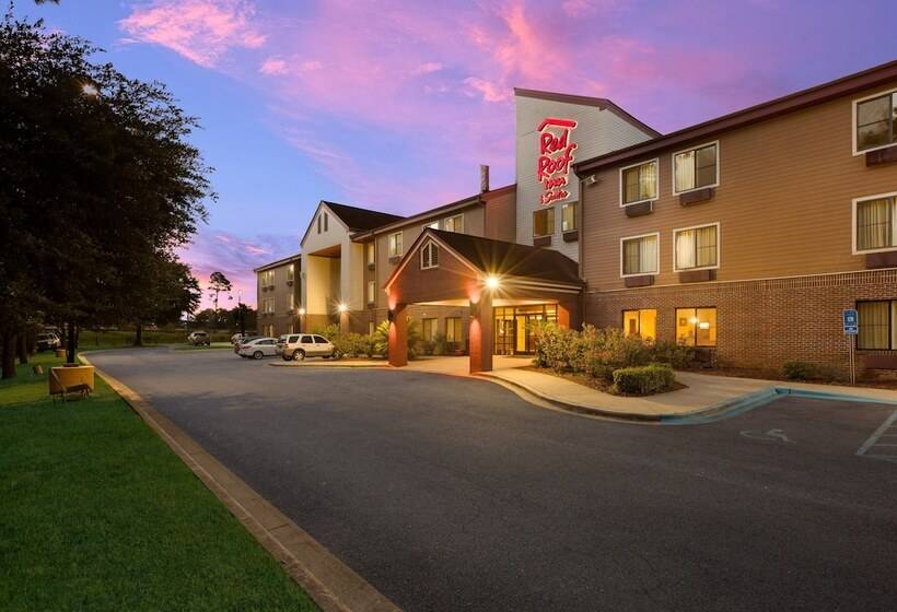 فندق Red Roof Inn & Suites Savannah Airport
