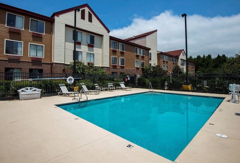 酒店 Red Roof Inn & Suites Savannah Airport