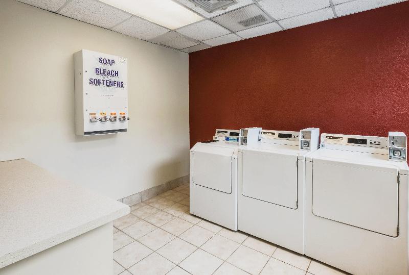 فندق Red Roof Inn Plus+ South Deerfield   Amherst