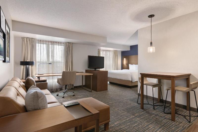 Отель Residence Inn By Marriott Buffalo Galleria Mall