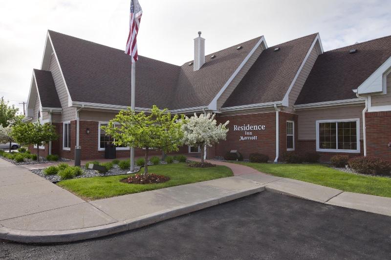 בית מלון כפרי Residence Inn By Marriott Buffalo Galleria Mall