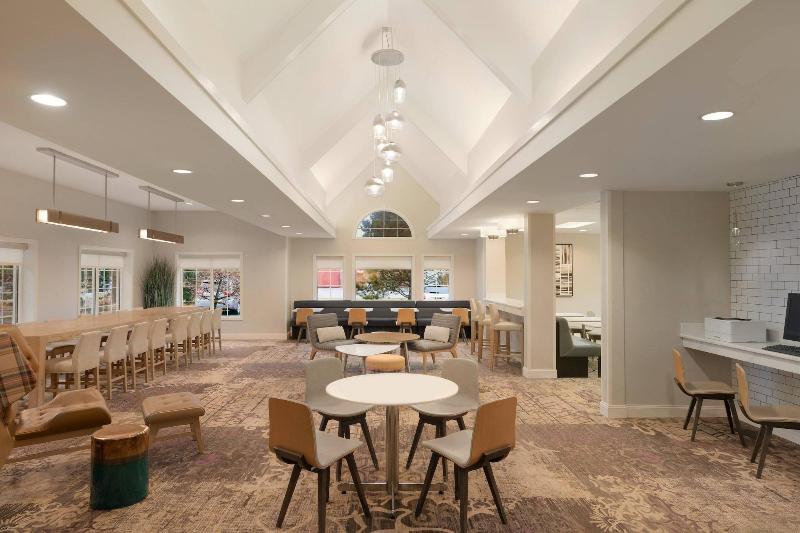 Отель Residence Inn By Marriott Buffalo Galleria Mall