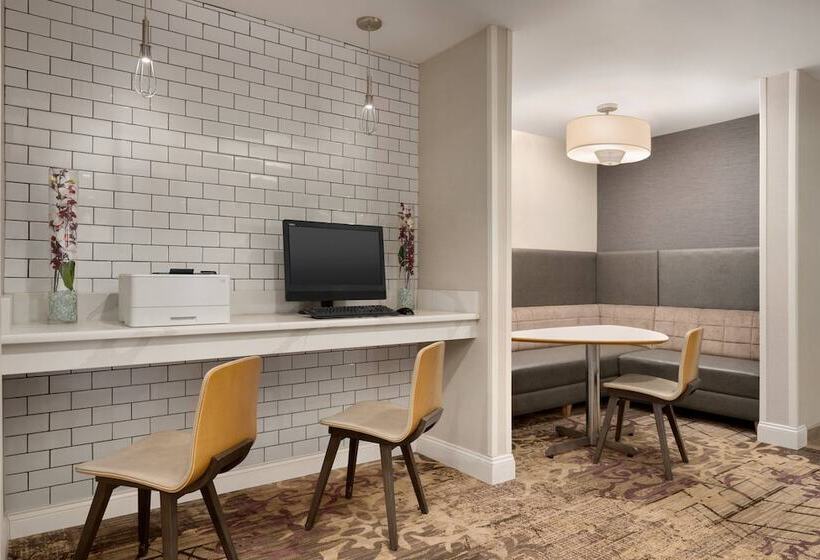 Отель Residence Inn By Marriott Buffalo Galleria Mall