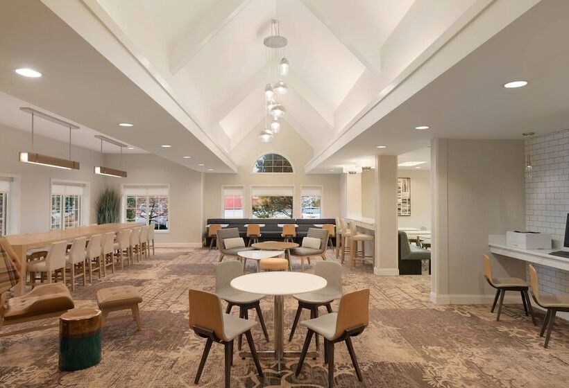 Отель Residence Inn By Marriott Buffalo Galleria Mall