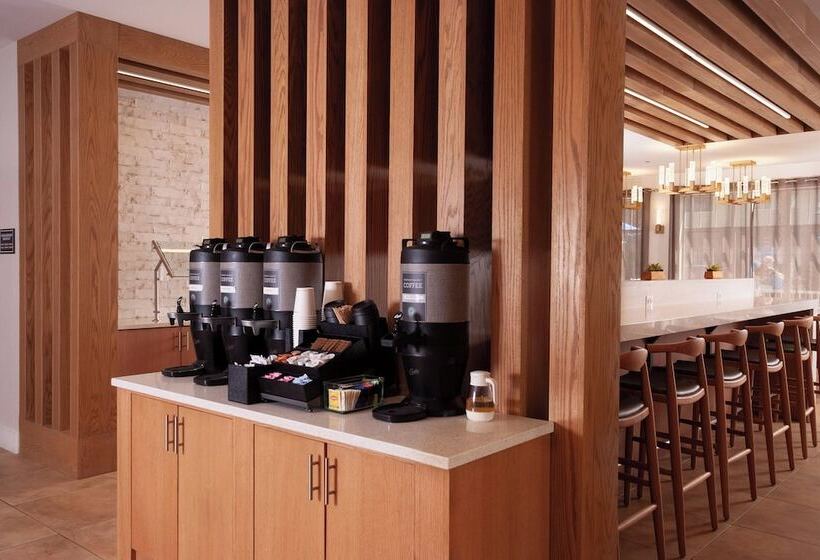 هتل Residence Inn Charleston Riverview