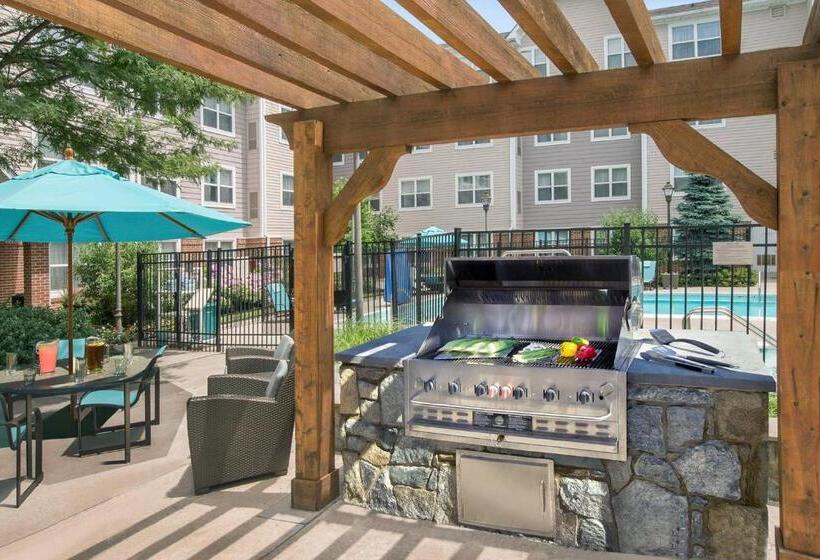 Отель Residence Inn Fairfax Merrifield
