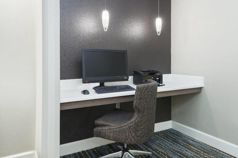 Отель Residence Inn By Marriott Fort Myers