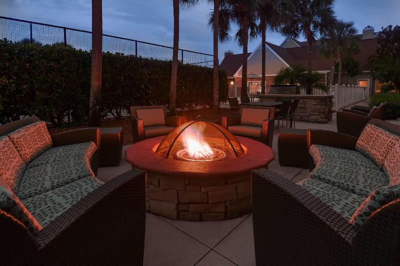 Отель Residence Inn By Marriott Fort Myers