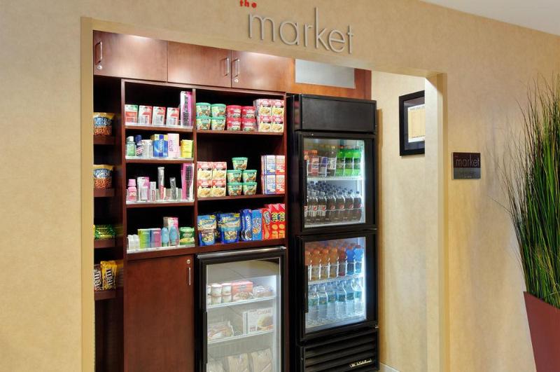 Отель Residence Inn By Marriott Fort Myers