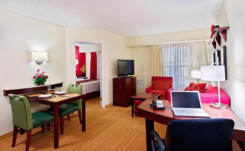 Отель Residence Inn By Marriott Fort Myers