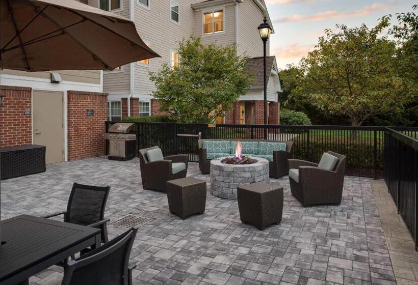 هتل Residence Inn Milford