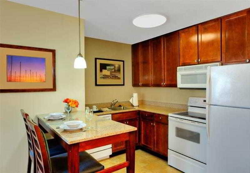 هتل Residence Inn Milford