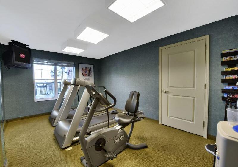 هتل Residence Inn Milford