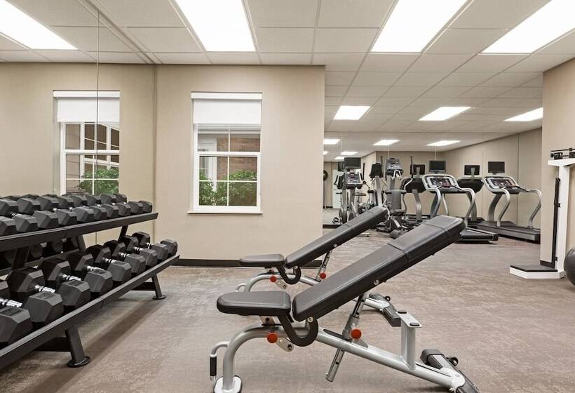 فندق Residence Inn Salem