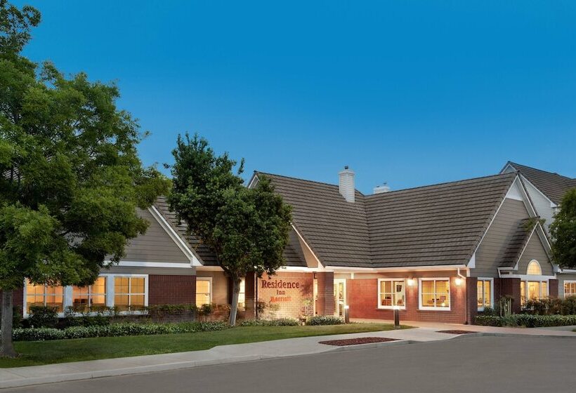 Отель Residence Inn By Marriott Vacaville
