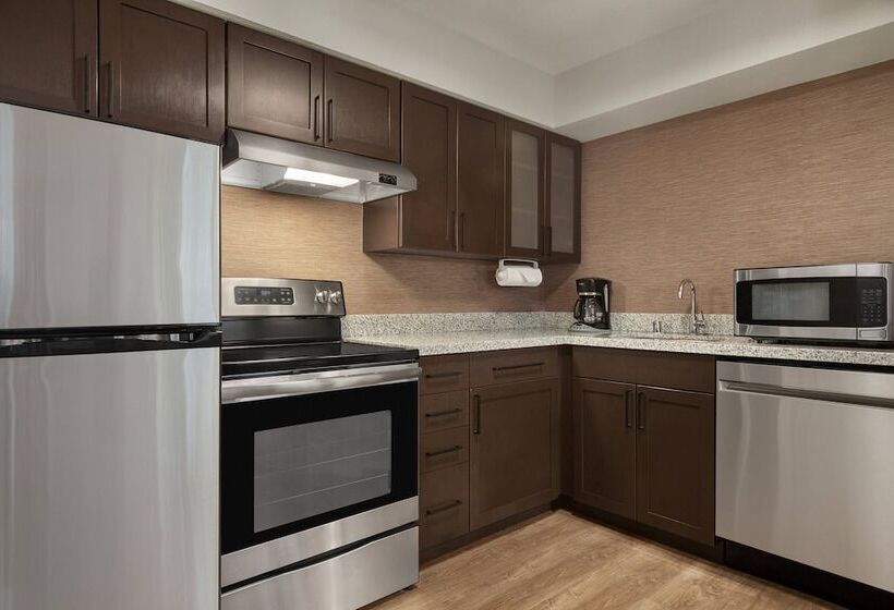 Отель Residence Inn By Marriott Vacaville