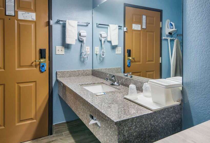 فندق Rodeway Inn Carrollton I 35e