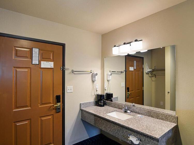 فندق Rodeway Inn Carrollton I 35e