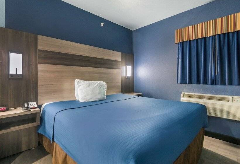 בית מלון כפרי Rodeway Inn Carrollton I 35e