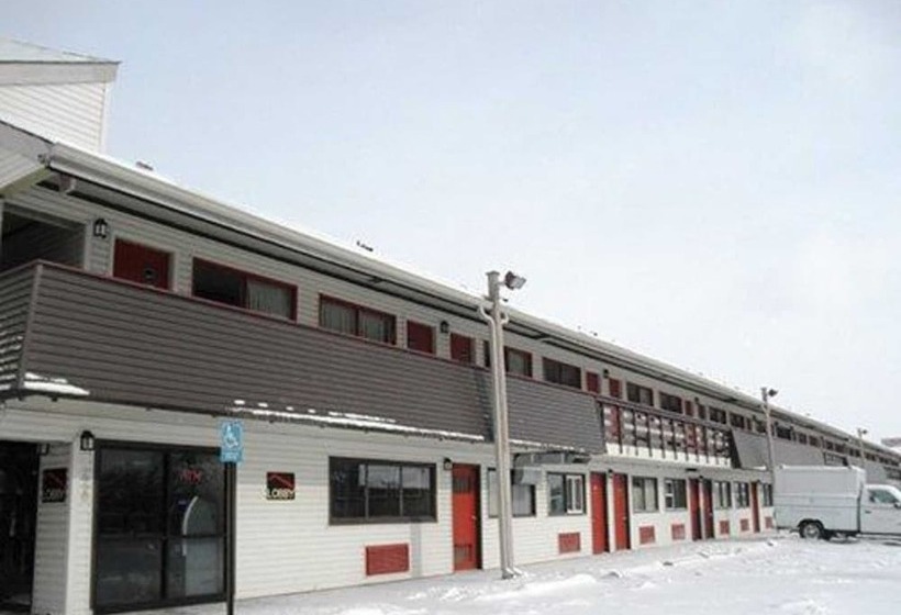 בית מלון כפרי Rodeway Inn