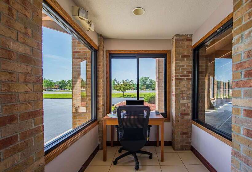 فندق Rodeway Inn