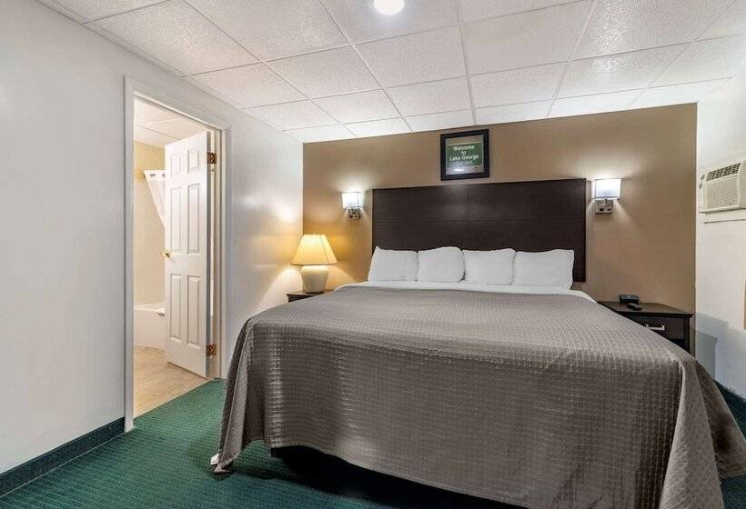 Отель Rodeway Inn Lake George Outlets