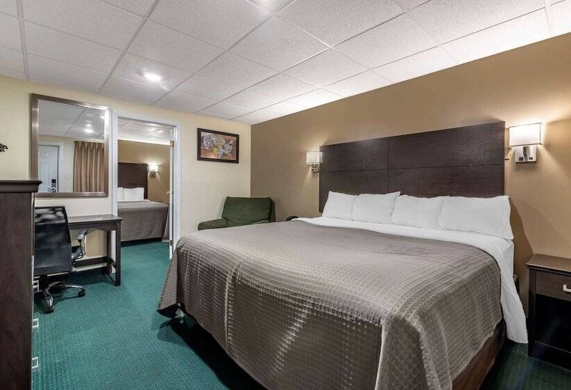 Отель Rodeway Inn Lake George Outlets