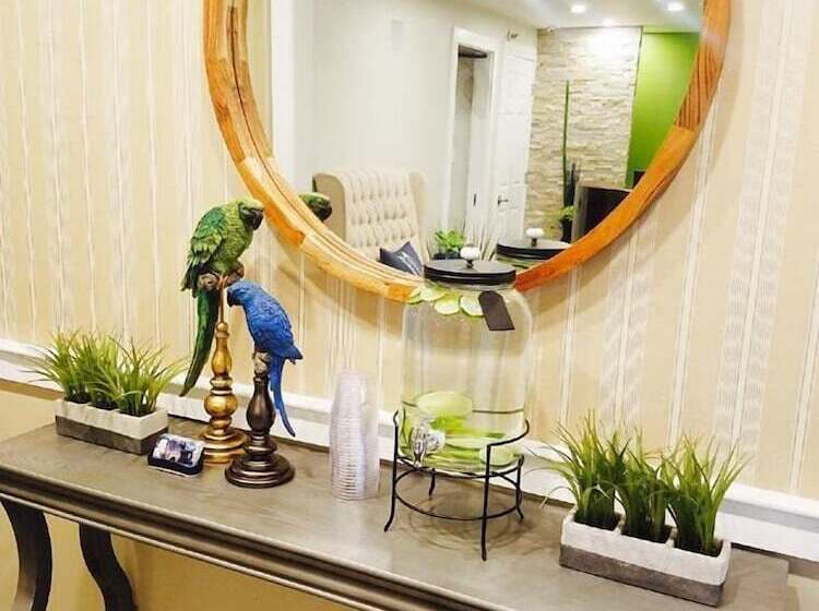 فندق Rodeway Inn Logan International Airport