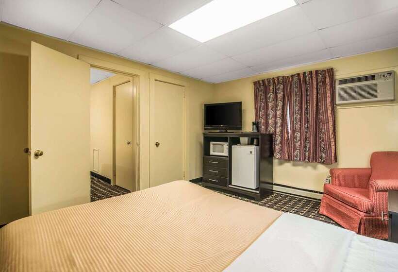 فندق Rodeway Inn