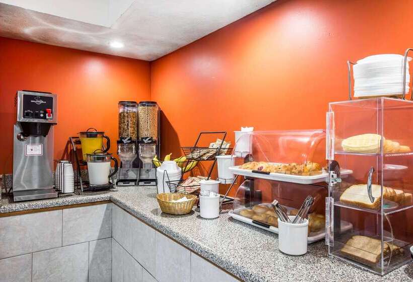 فندق Rodeway Inn & Suites