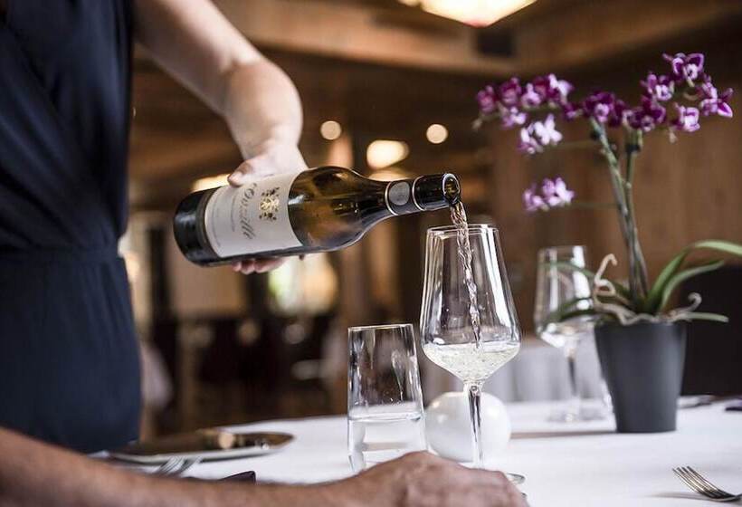 ホテル Romantik Hôtel L Etoile