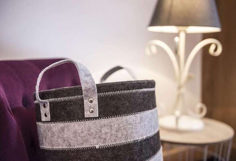 ホテル Romantik Hôtel L Etoile