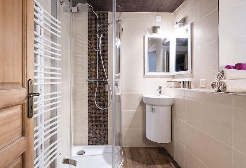 ホテル Romantik Hôtel L Etoile