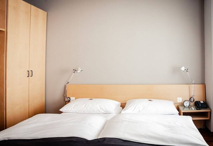 Royal Hotel Urban Living