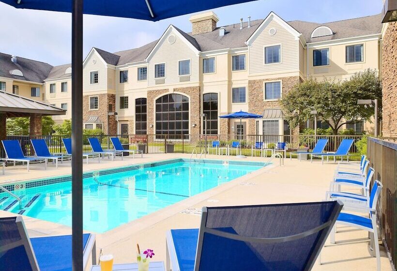 فندق Staybridge Suites Burlington   Boston, An Ihg