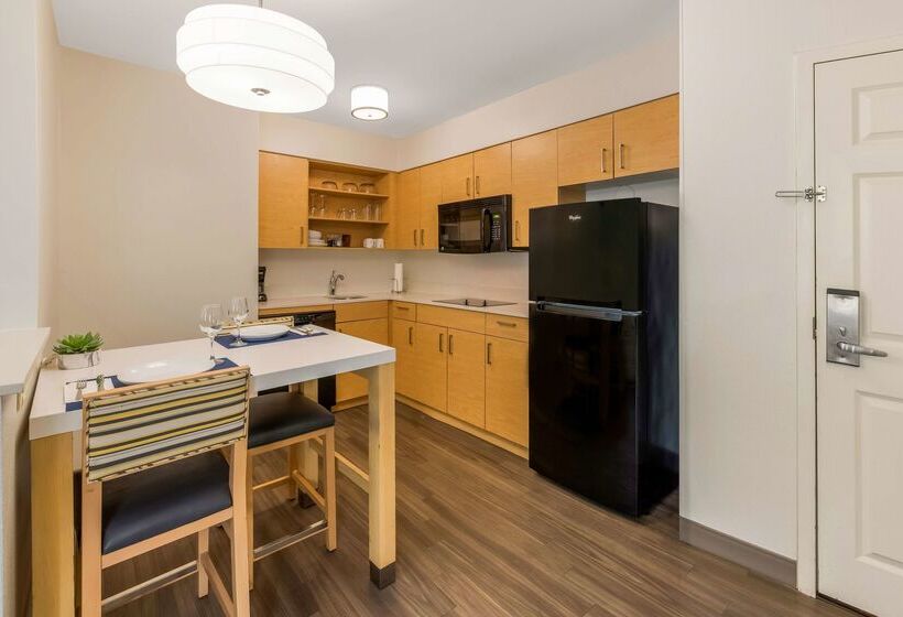 בית מלון כפרי Sonesta Es Suites Charlotte Arrowood