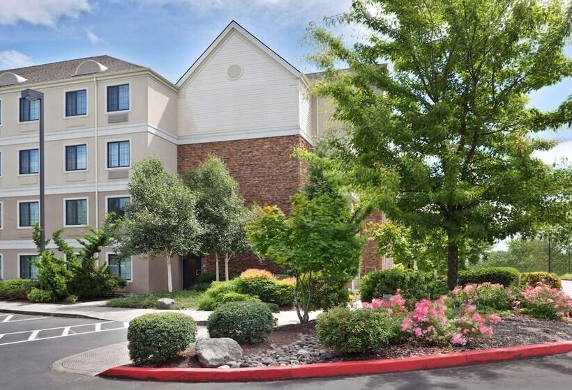 Отель Sonesta Es Suites Portland Vancouver 41st Street