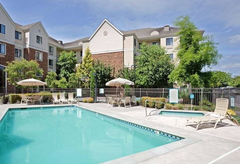 Отель Sonesta Es Suites Portland Vancouver 41st Street