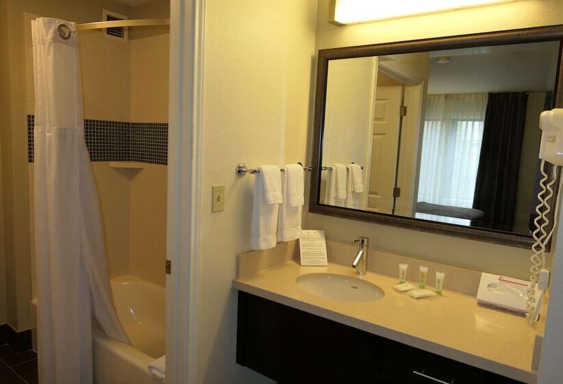 Отель Sonesta Es Suites Portland Vancouver 41st Street